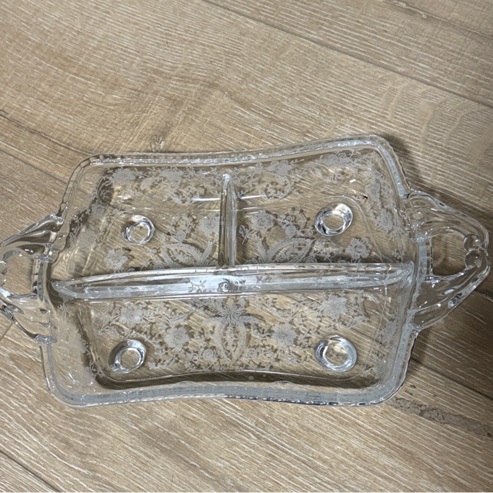 Vintage new Martinsville prelude 3 section elegant glass dish etched handles